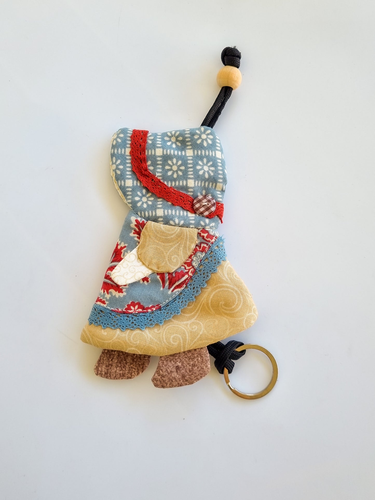 Sunbonnet SUE key holder/ FREE pattern