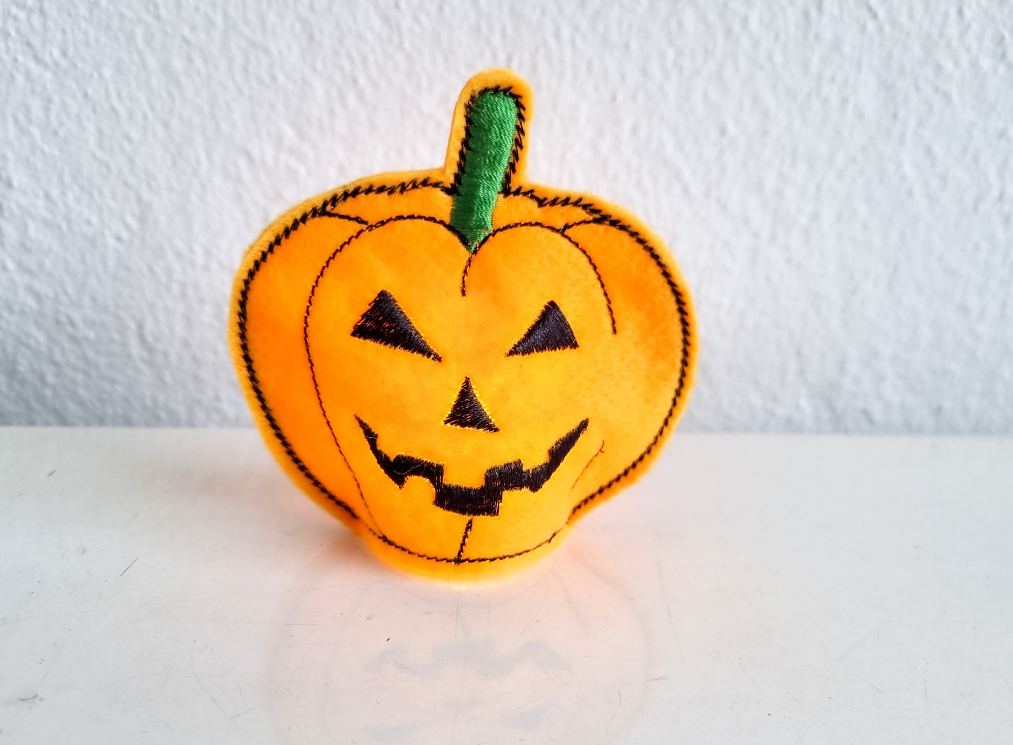 Halloween Pumpkin Led Candle Embroidery in the hoop