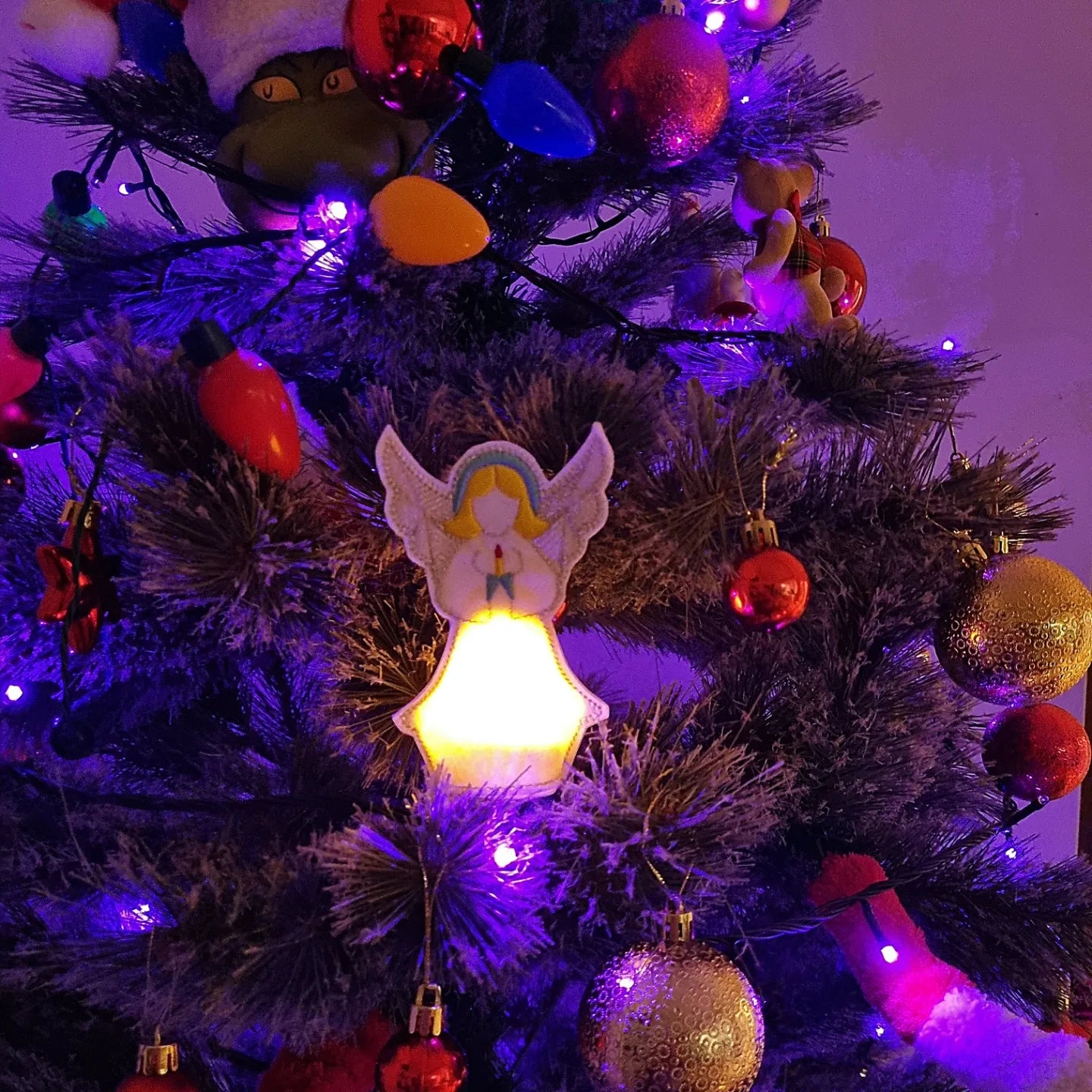 Christmas Angel Led Candle Embroidery in the hoop