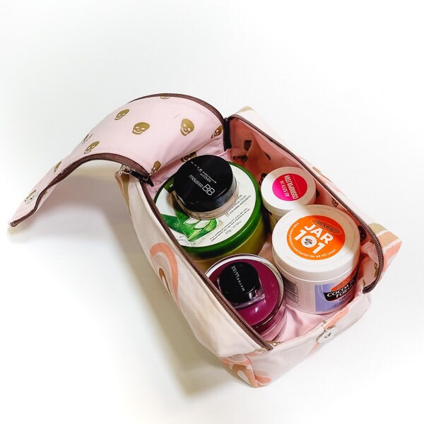 Double zip gear pouch pattern/ 2 sizes/ Makeup bag pattern