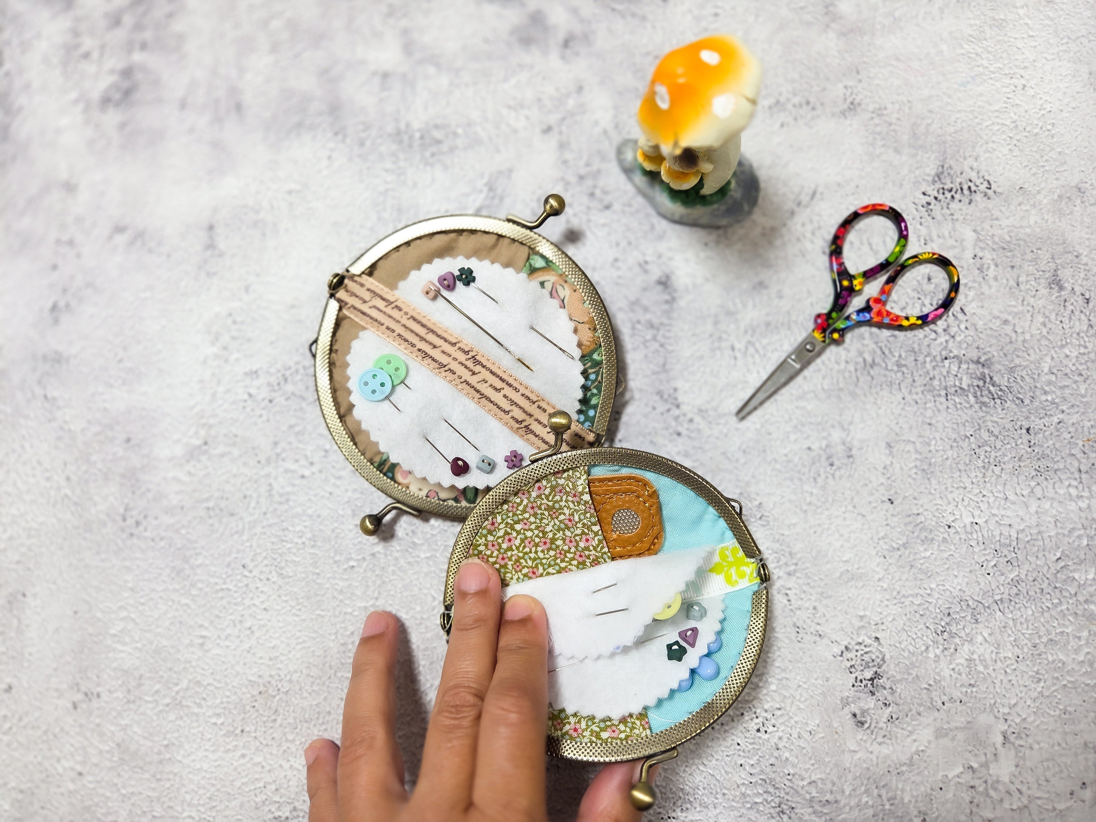 Create a Charming Clasp Frame Needle Pouch