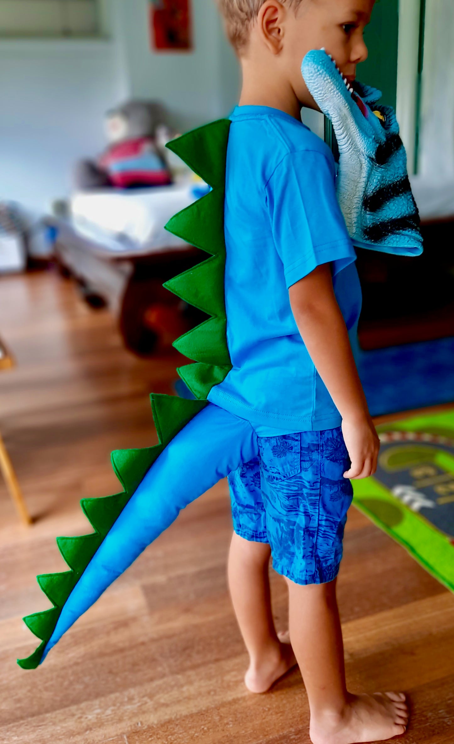 Dinosaur Costume/ DIY Halloween Dino costume