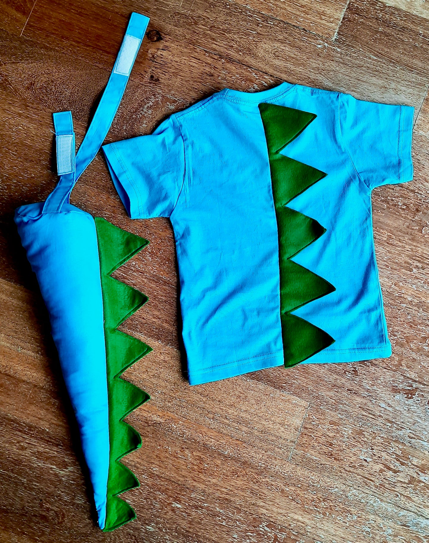 Dinosaur Costume/ DIY Halloween Dino costume