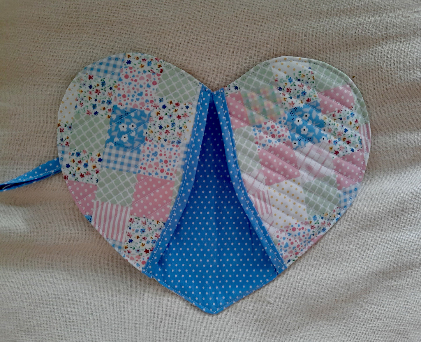 Heart Shaped Oven Mitts and Pot Holder