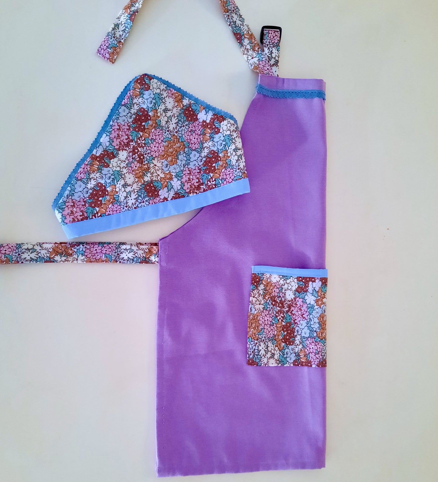 Kids Apron/3 sizes Free Pattern.