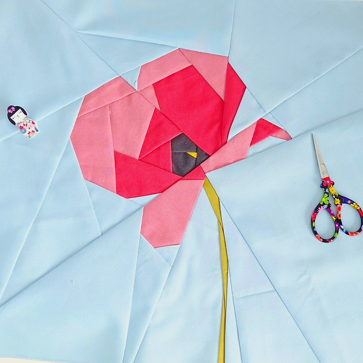 Poppy Flower FPP Quilt Block Pattern – PDF Download