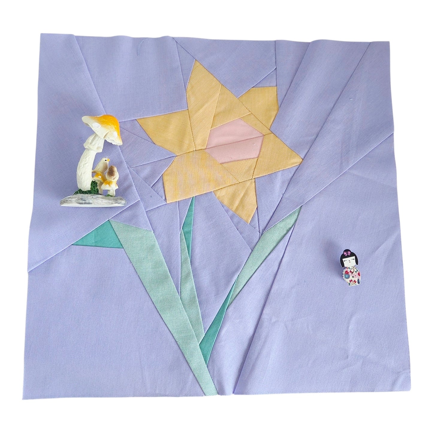 Daffodil  FPP Quilt Block Pattern / 4 Sizes Included – PDF Download