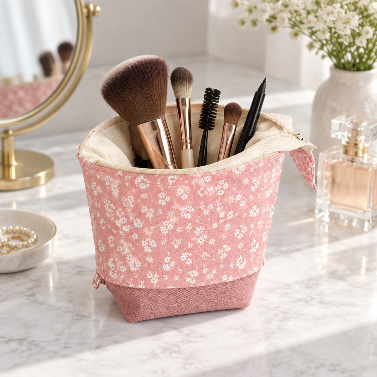Pencil Case Sewing Pattern PDF, Slide Stand Up Pencil Pouch, Zipper Pouch and Makeup Brush Holder, Back to School Sewing